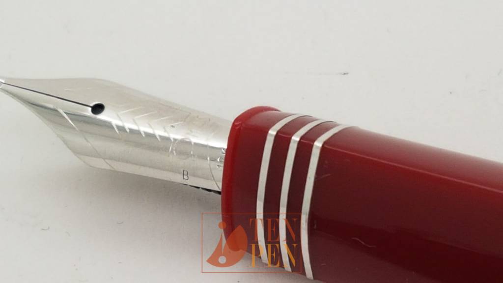 OMAS 360 MOMA - intense red resin | Tenpen - By Letizia Iacopini